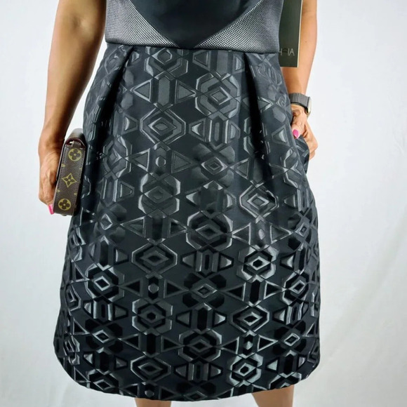 NWT Theia Black Printed A-Line Cocktail Dress $650 - Picture 3 of 8